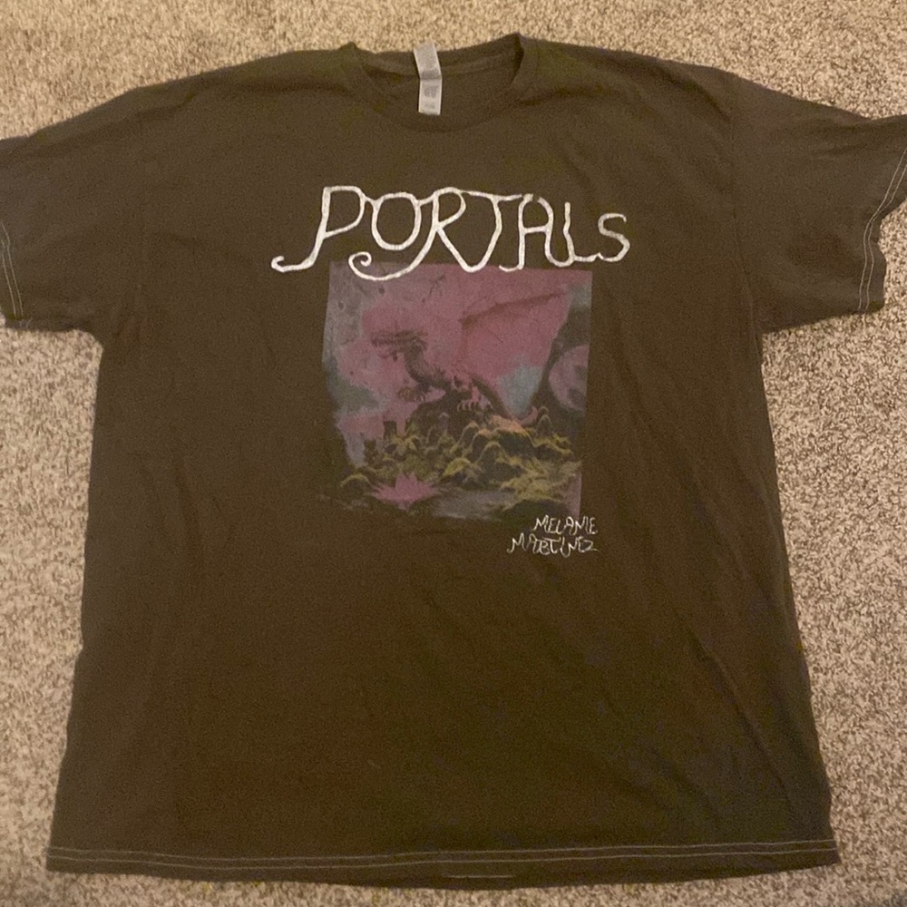 Melanie Martínez shirt